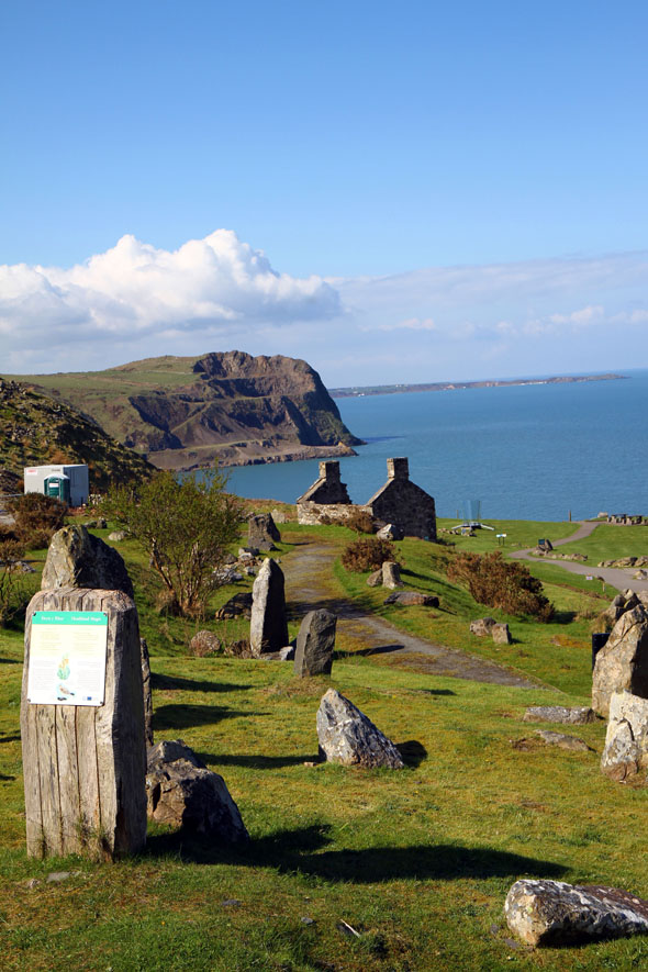 Blick auf die Küste der Llyn-Halbinsel und die Irische See. (Foto Karsten-Thilo Raab)