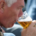 Wal-Mehl macht es möglich: Schlückchenweise mit isländischem Bier zum Wikinger mutieren