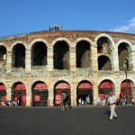 Diven unterm Sternenhimmel – Opern-Vergnügen in Veronas historischer Arena