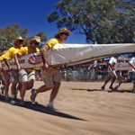 Kuriose Henley-on-Todd Regatta in Alice Springs: Bootsrennen auf dem Trockenen