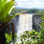 Guyana – tobende Gischt im „Land der vielen Wasser“