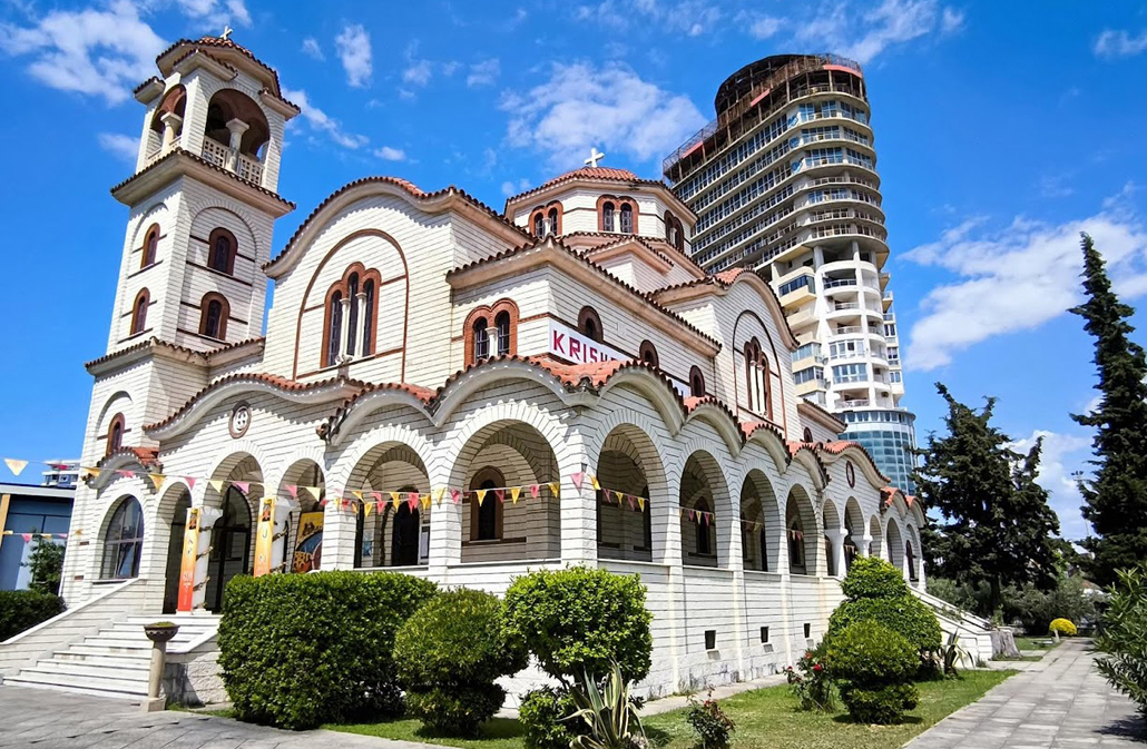 Albanien