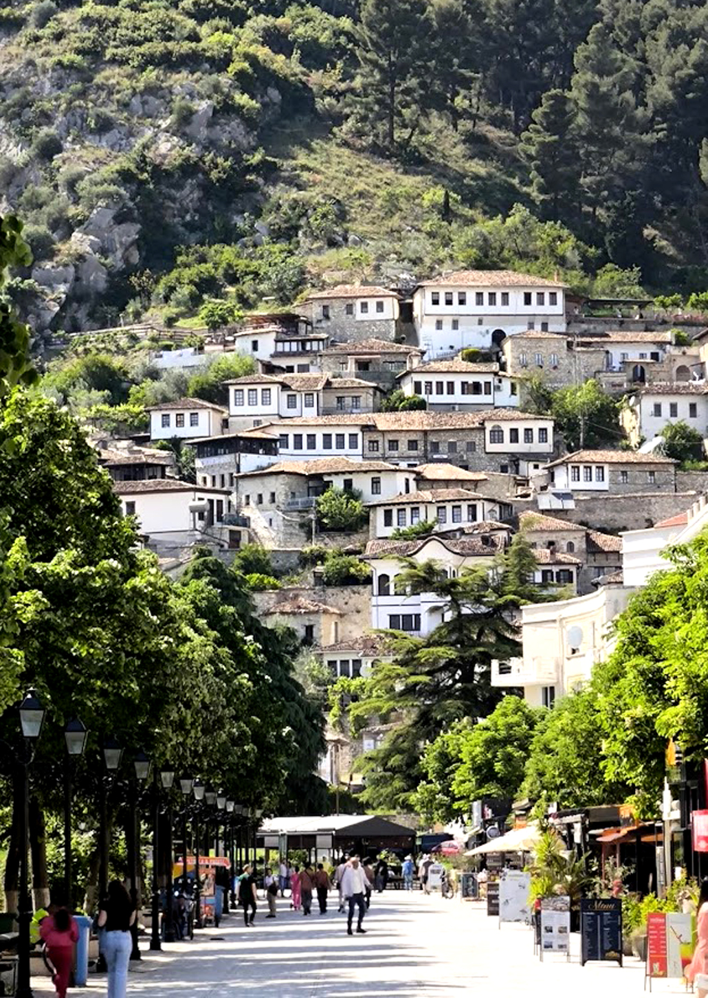 Albanien
