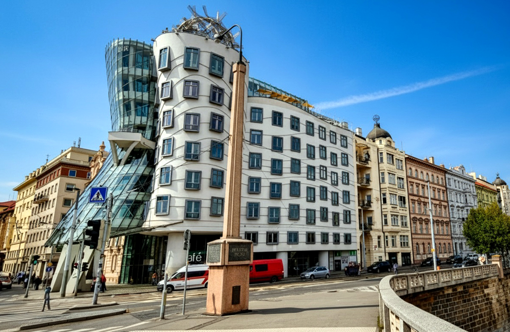Dancing House